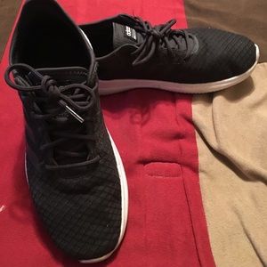 ADIDAS cloudfoam size 7